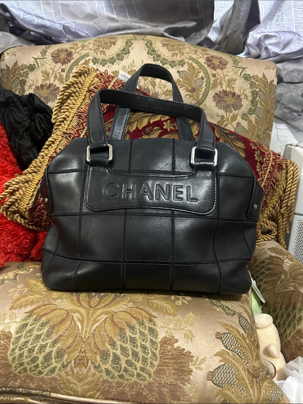 Vintage lamb leather soft bagBlack Quilted Leather Carryall Tote